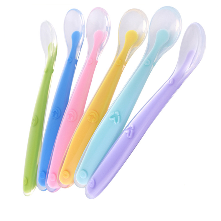 Cuillère en silicone souple pour bébé, spéciale, couleur de bonbons, détection de température, outils d&#39;alimentation pour -né, enfant