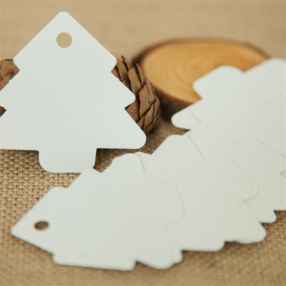 50 pcsdiy juletræsform kraft tøj hængemærke jul fest deco papir kort tag 5.5 x 5.4cm: Hvid