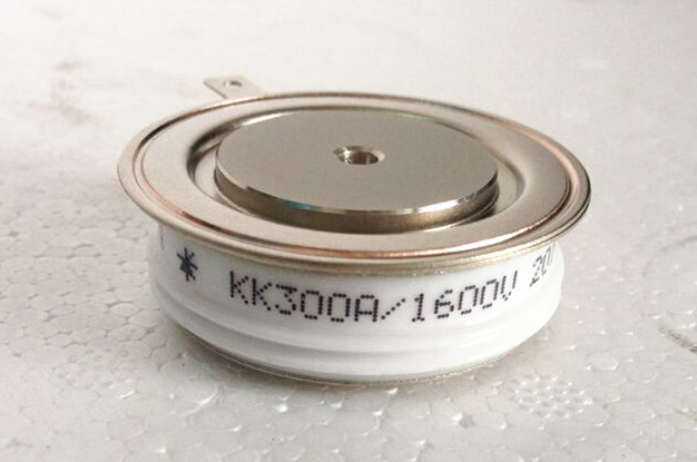 Schnelle Thyristor SCR KK300A1600V KK300-16 KK300A-16 KK300A DJ Ausrügestochen Zubehör