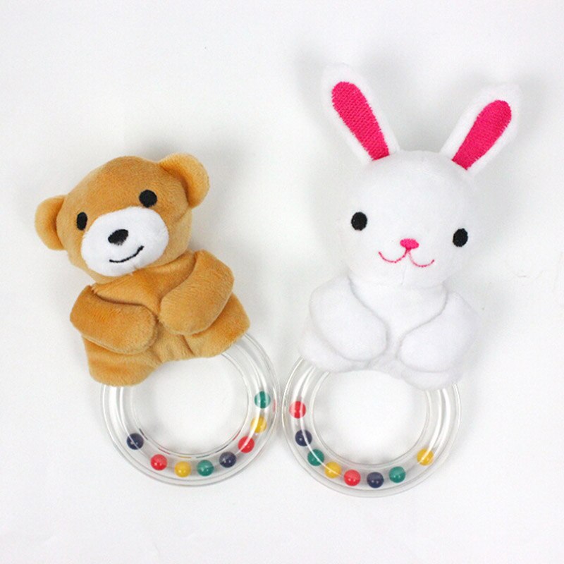 Nuovo Bella Del bambino Sonagli Rotondo Animale Sonagli Classico Genitore-bambino Giocattoli Interattivi Peluche Orso E Coniglio Anello di Plastica Rammelaars