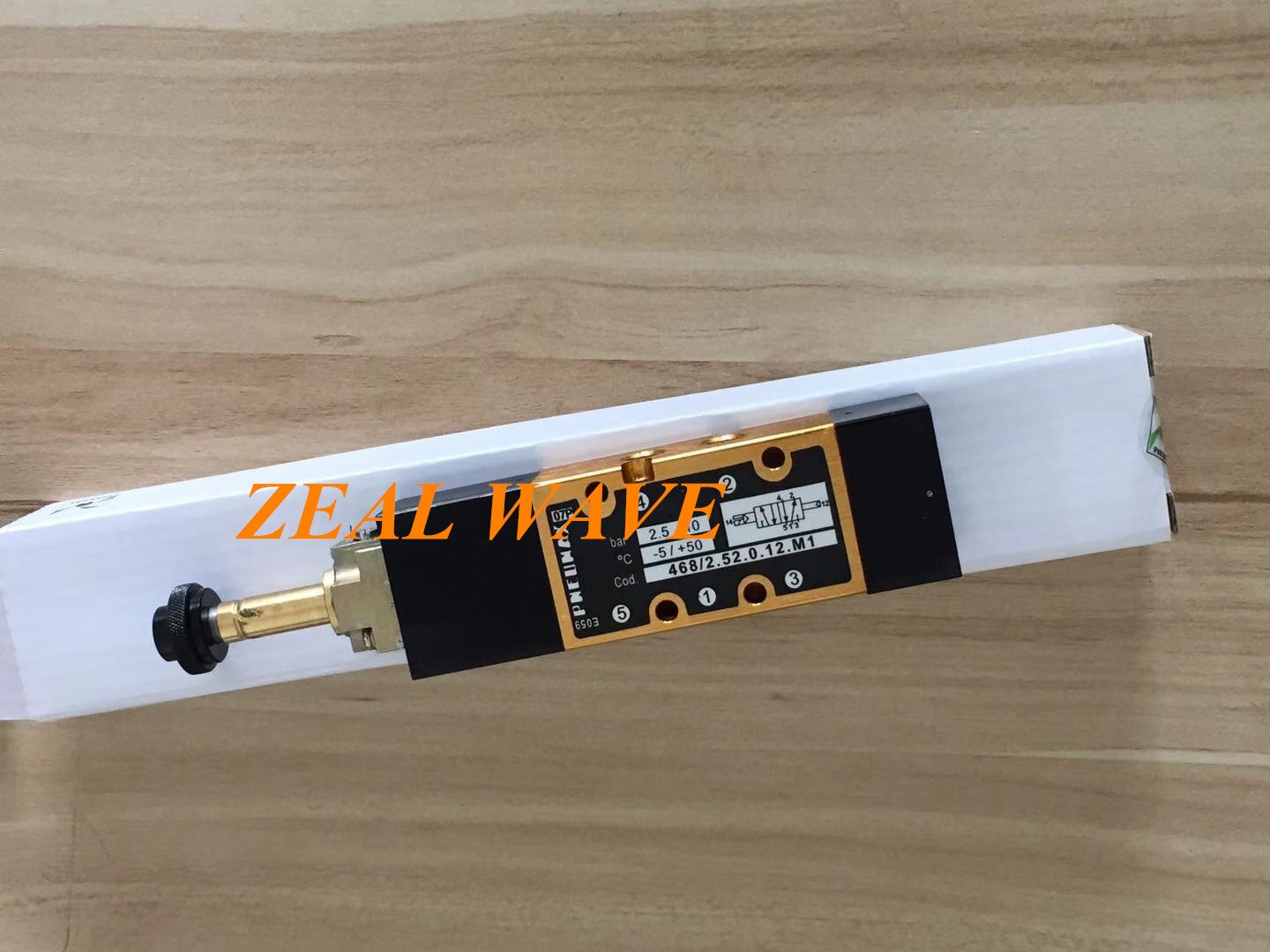 PNEUMAX Newmax Solenoid Valve 468/2.52.0.12M1