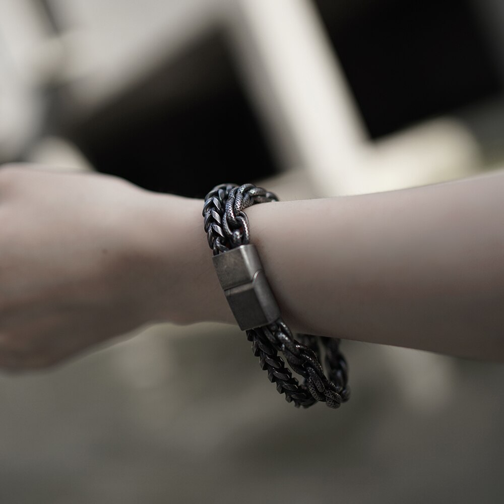 Punk rock eenvoudige roestvrijstalen armband dames heren titanium stalen armband retro sieraden