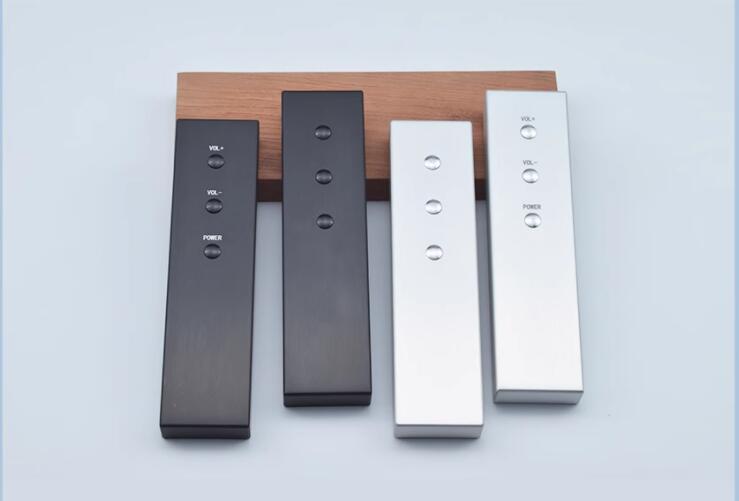 Aluminum alloy material infrared signal learning remote control, 2-button, 3-button layout, simple style, high-end audiophile