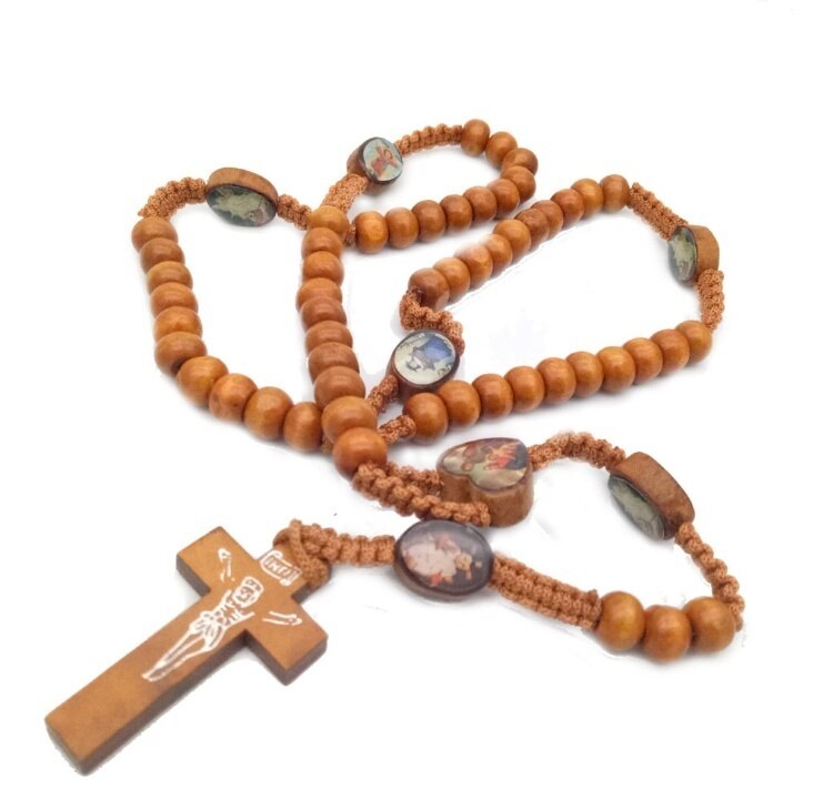 Salem – collier chapelet avec croix et jésus, ornement religieux et catholique: brown