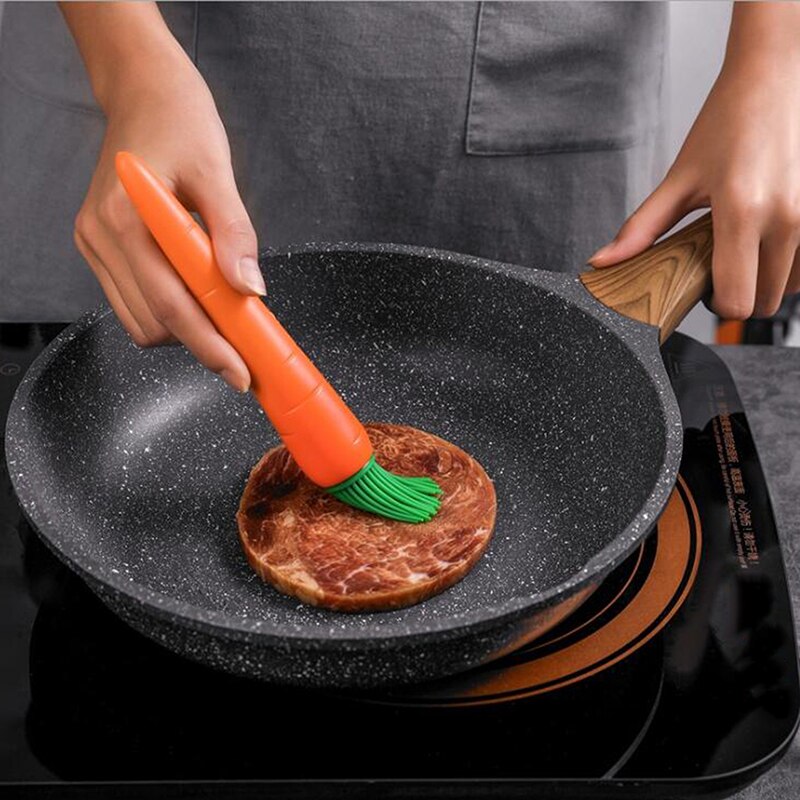 1pc Small Silicone Pastry Brush Baking BBQ Basting Brush Baking Oil Brush Cute Carrot Shape Handle Kitchen Tools Accessories