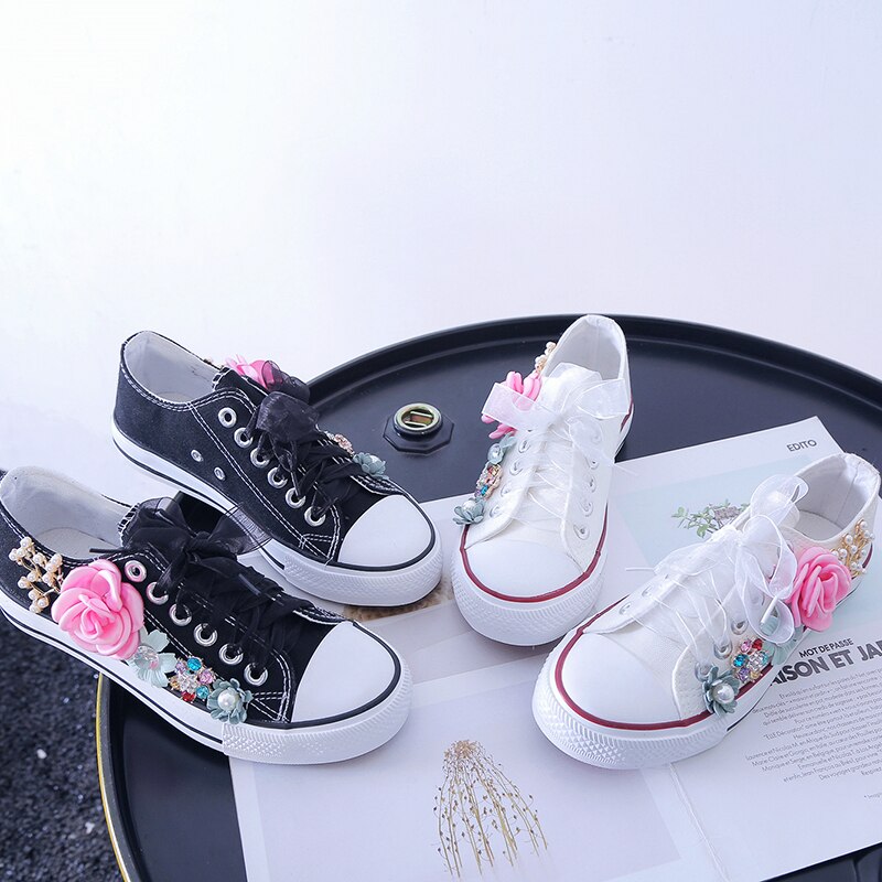 Femmes baskets été toile chaussures blanc ruban sangle coudre fleurs colorées perle diamant ruban à semelles épaisses plat W31-25