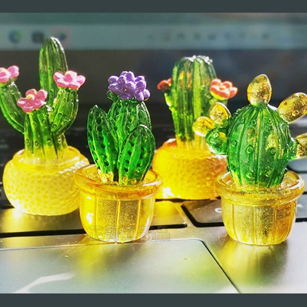 Cartoon Cactus Bonsai Decor Resin Crafts Transparent Fleshy Mini Cactus Figurines Realistic Simulated Cactus Home Accessories