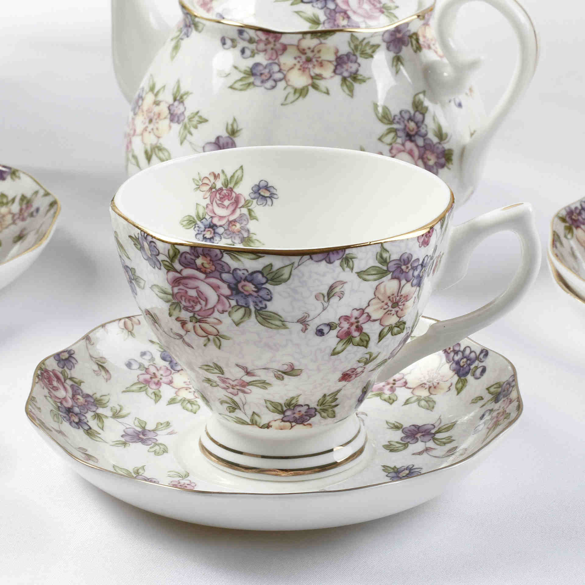 2pcs/ Set Bone china Coffee Cup Set English Afternoon Tea Set High grade Coffee Cup and Saucer multiple choice Tea cup: 08