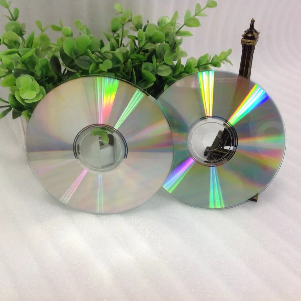 50-Pack CD-R Blank Discs - 700MB Capacity, 52x Write Speed, Inkjet Printable Surface