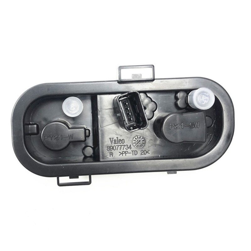 For Nissan Qashqai Rear Tail Light Bulb Holder Tail Light Brake Light Stop Lamp Bulb Hole Bulb Socket