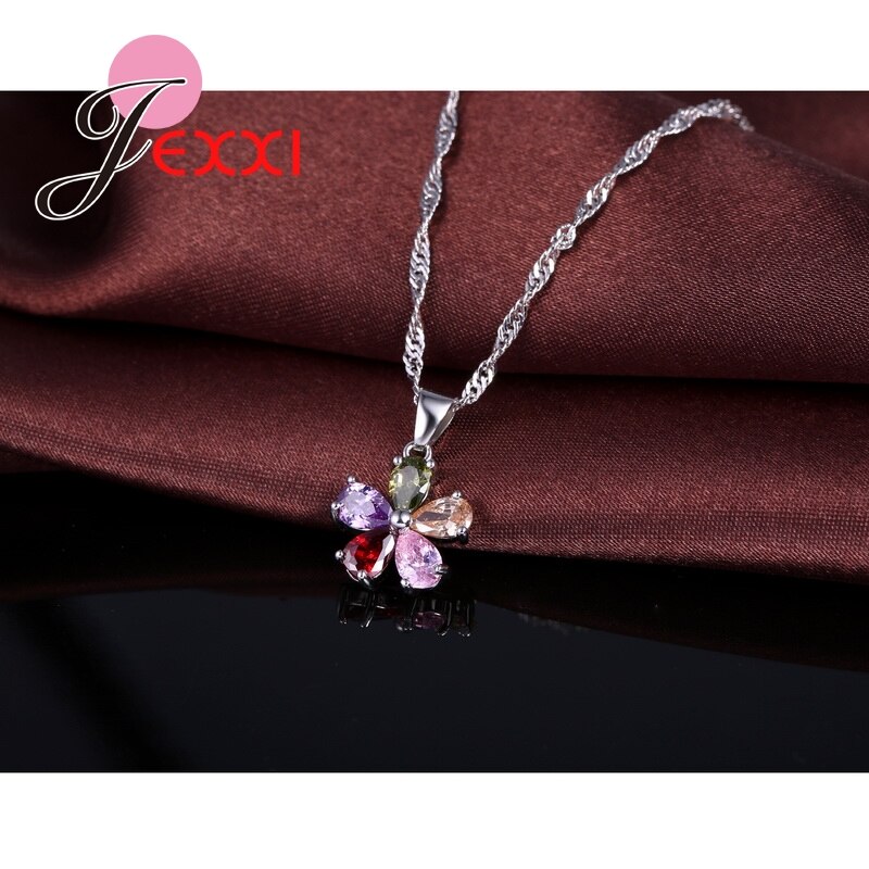 Cinque Petali di Fiori Shinning Variopinto di Cristallo DELLA CZ Del Pendente Parure di Gioielli Regalo Collana + Ciondola Gli/Orecchino ad anello Set