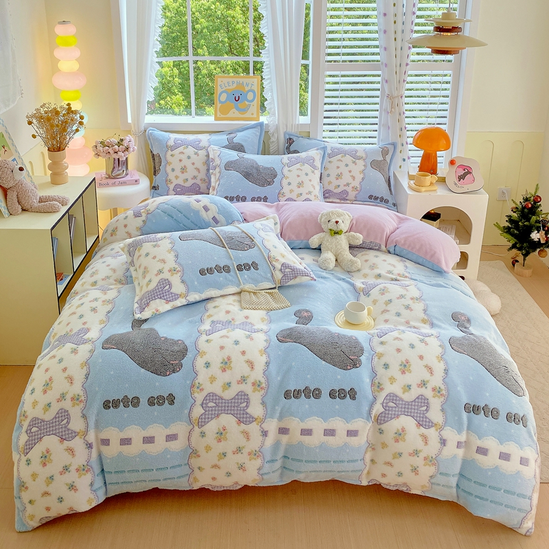 Cute Panda Milk Velvet Duvet Cover Boys Girls Bedroom Decor Cartoon Animal Bedding Autumn and Winter Soft Warm Comforter Cover: Burgundy