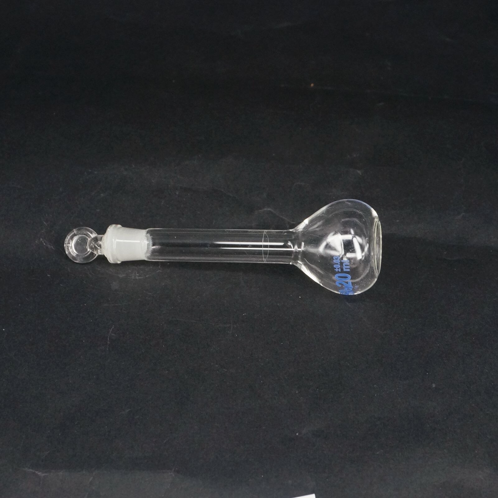 20ml graduou o balão volumétrico líquido de vidro labgiratório com rolha de vidro