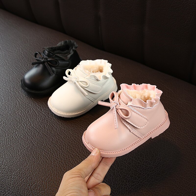 JUSTSL Winter Baby Meisjes Zachte Bodem Peuter Schoenen Kinderen Katoen gevoerde Schoenen Plus Fluwelen Houden laarzen Voor 6- 18 maanden Baby
