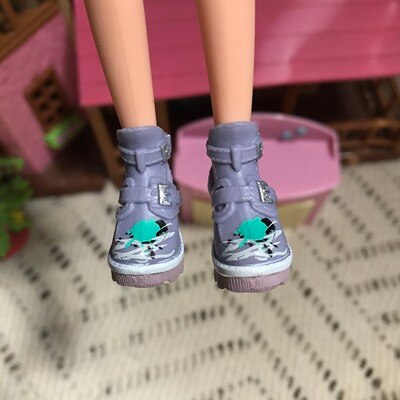 mc2 doll shoes Original Dolls Accessories send clothes Toys: 10all right one