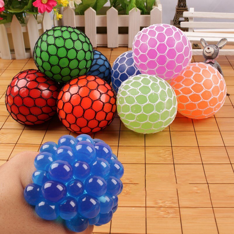1Pc Decompressie Speelgoed Hand Squeeze Release Druk Kristal Druif Rubber Volwassen Werk Kleurrijke Bal Kinderen Creatieve Zachte Speelgoed 6cm