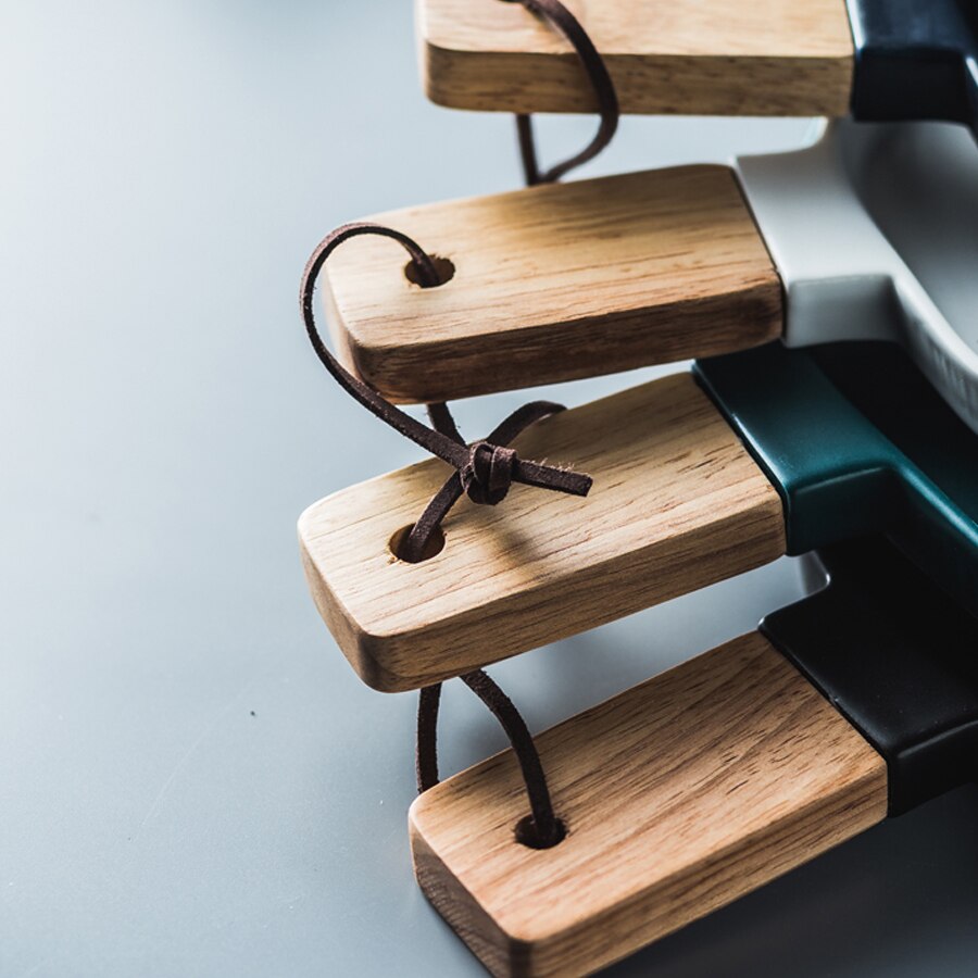 MUZITY Ceramic Plates With Wooden Handle Pigmented Irregular Porcelain Dish Plate Dinner Set