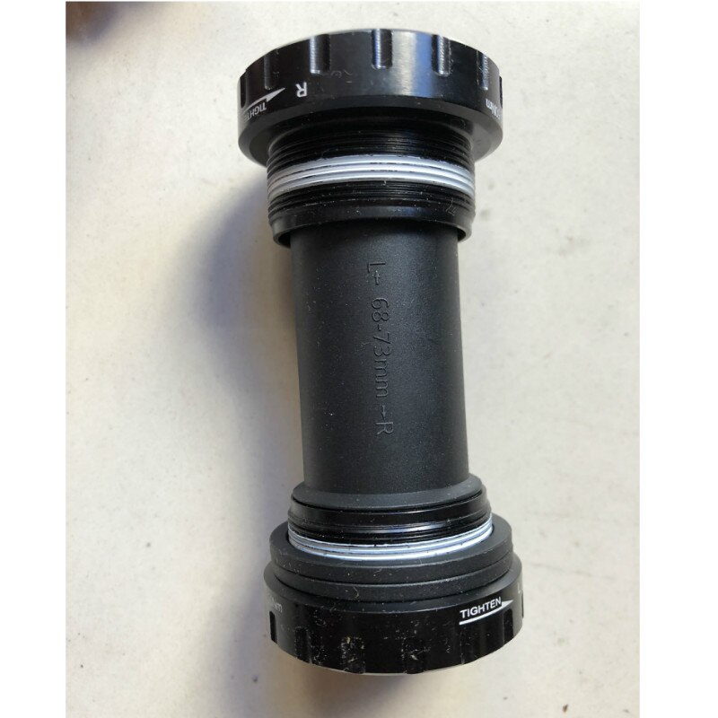 Bicycle Ceramic bearing Bottom Bracket 68mm /73mm BB68 bicycle axis: NORMAL