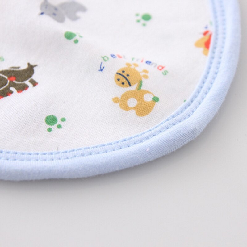 5Pcs Baby Katoen Mode Zachte Unisex Comfortabele Cartoon Patroon Slabbetjes Willekeurige Levering