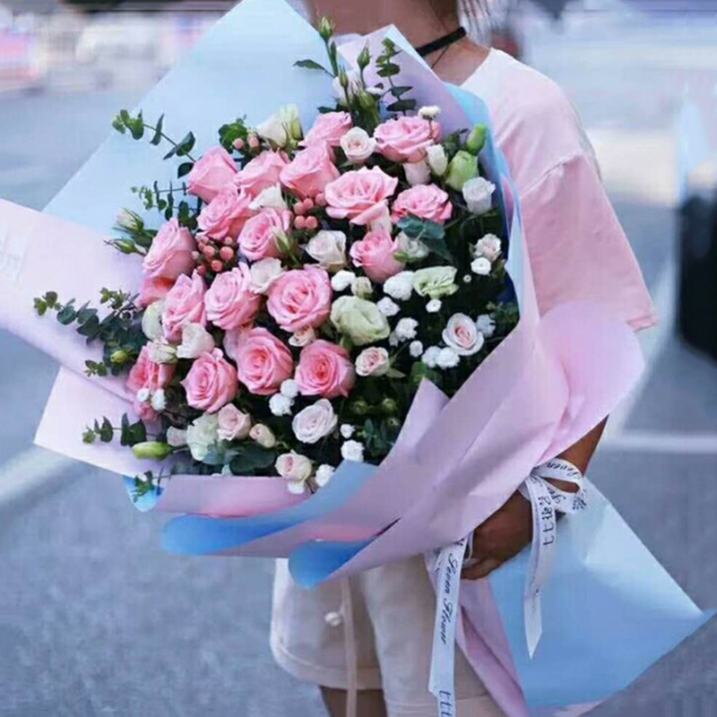 Zilveren Oostenrijke broche met bloemen en een parelrand – Kruithuis Antiek