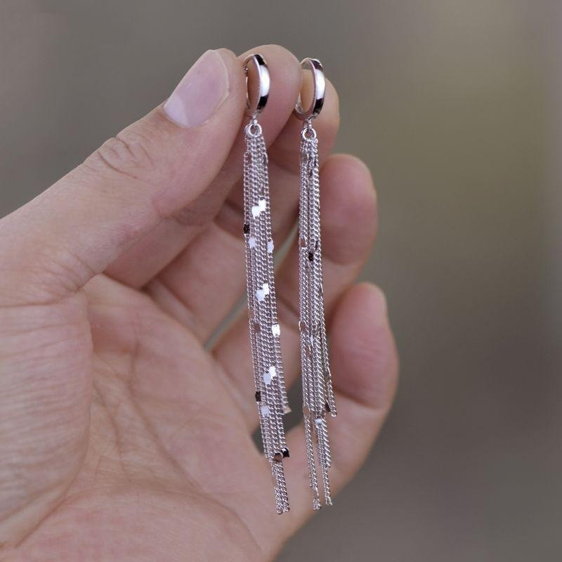 Glanzende lange oorbellen met kwastjes en glitter voor dames, lange oorbellen met kettinghangers, perfect als sieraden voor bruiloften en feestjes.
