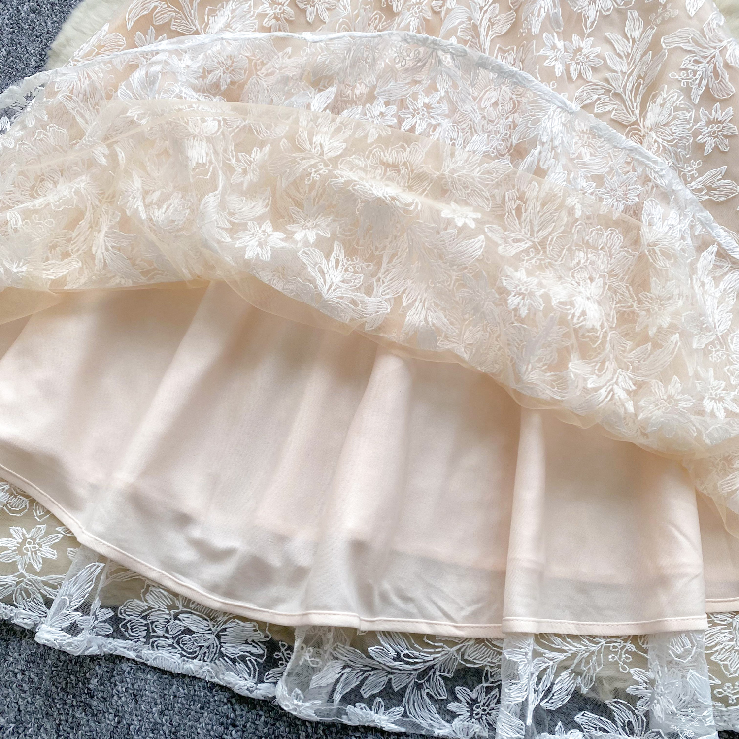 Broderet feriekjole slank dame aftenkjole fairycore sommerceremoni kjoler