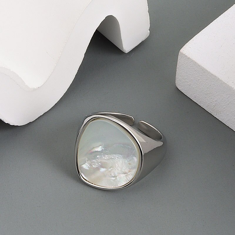 Women's Retro Big Finger Rings Smooth Copper Shell Open Ring Female Trendy Wedding Rings Accessories Jewelry Size Adjustable: Silver