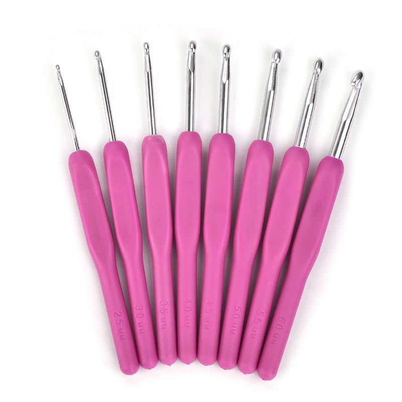 8Pcs Mix Size 2.5mm-6mm Crochet Hook Knit Weave Yarn Craft Knitting Needle Plastic Handle Knitting Hooks Needles Tools Christmas: Rose Red 2.5-6mm