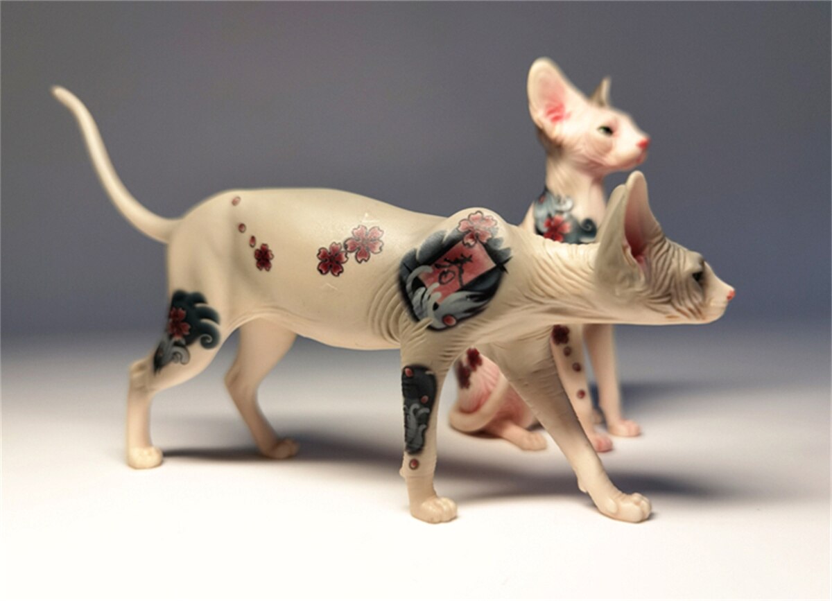 JxK 1:6 Scale Tattoo Canadian Hairless Cat Pet Sphynx Healing Figure Felidae Animal Collector Toy Resin Desktop Decoration