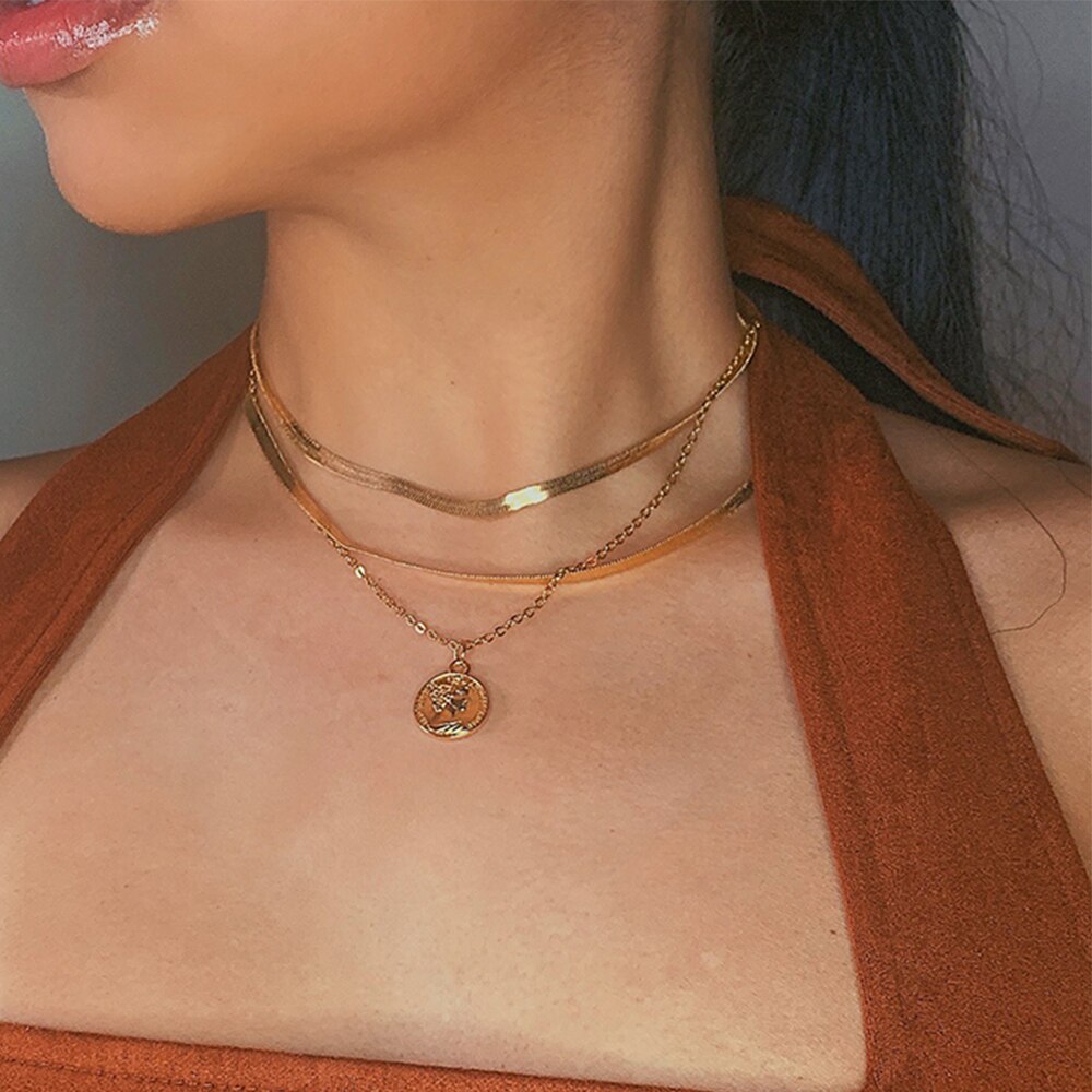 Bohemian Multilayer Chain Crystal Snake Pendant Necklace for Women Vintage Geometric Thick Chain Collar Necklace Punk Jewelry: IPA1427