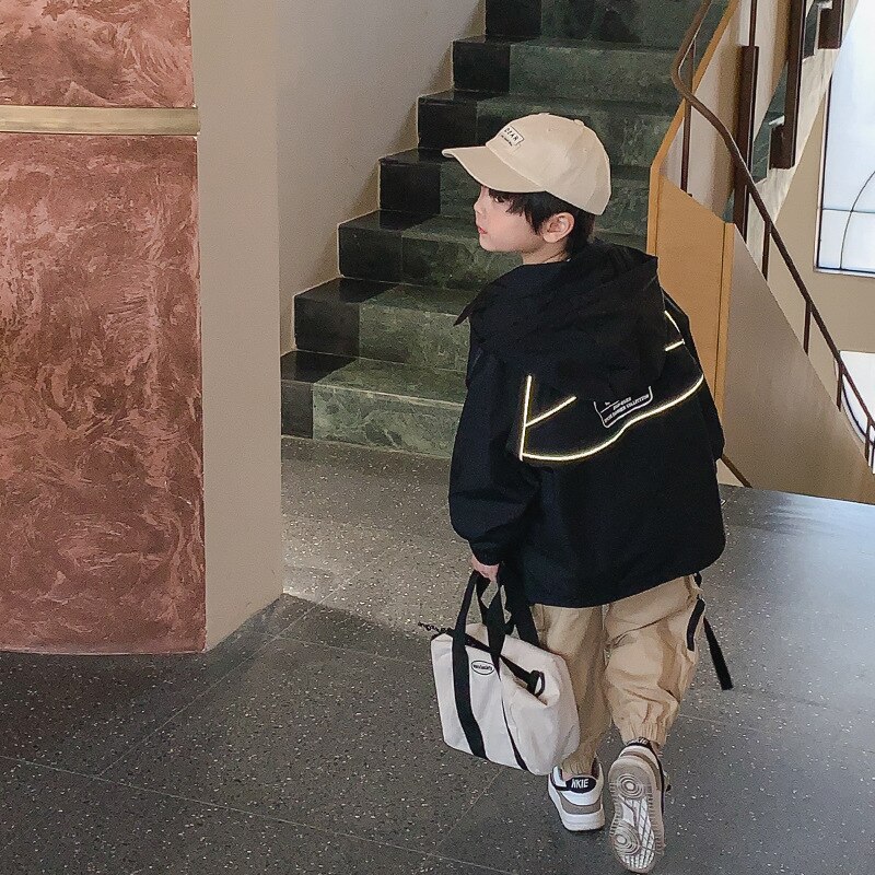 Children's wear boys' coat spring and autumn children's hooded coat 2022 boys' reflective wind proof top outerwear 1-457