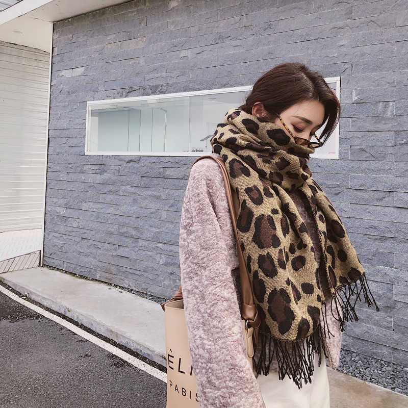 Bufanda mujer invierno estilo leopardo salvaje pelo borde decoración cálido cuello chal imitación cachemir leopardo bufanda