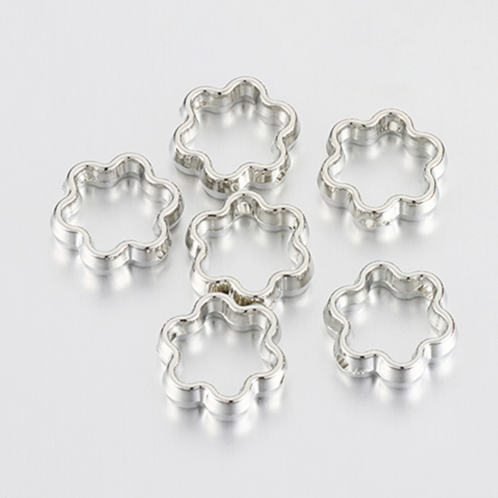 50 sztuk Love Heart dwa otwory CCB koraliki rama Spacer koraliki naszyjnik DIY złącza bransoletki wisiorki akcesoria do wyrobu biżuterii: 12mmFlower-Silver