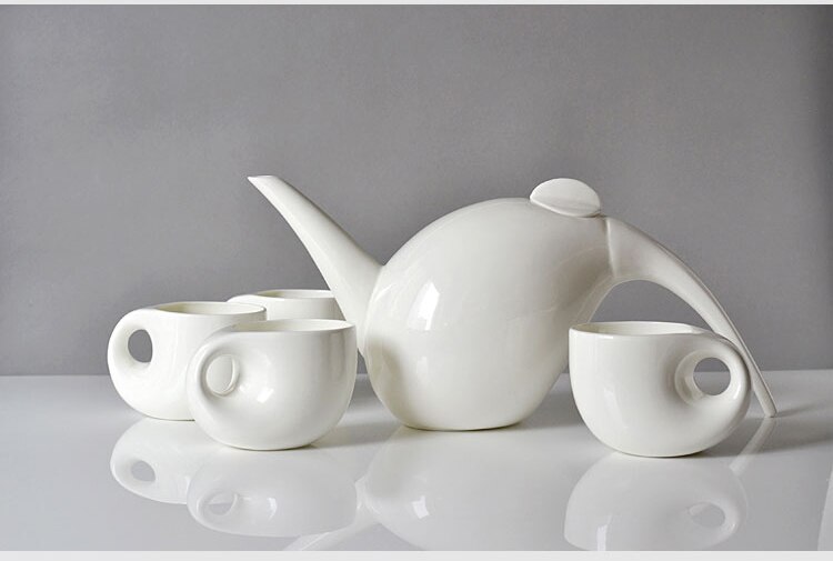 Ensemble de théière et tasse en porcelaine en os blanc uni, ensemble de cinq pièces en forme de goutte d'eau, théière pour le thé anglais, ensemble de café en céramique