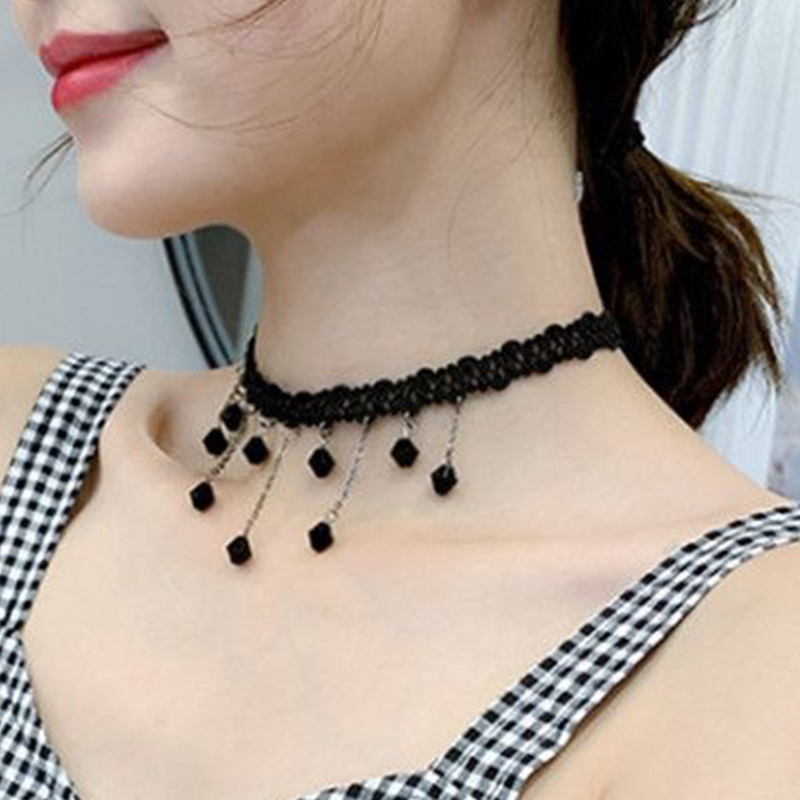 Collar con colgante de cristal negro corto para mujer, gargantilla de encaje tejida con borlas, collar de banda trenzada con cuello bonito y Sexy, adorno para el cuello