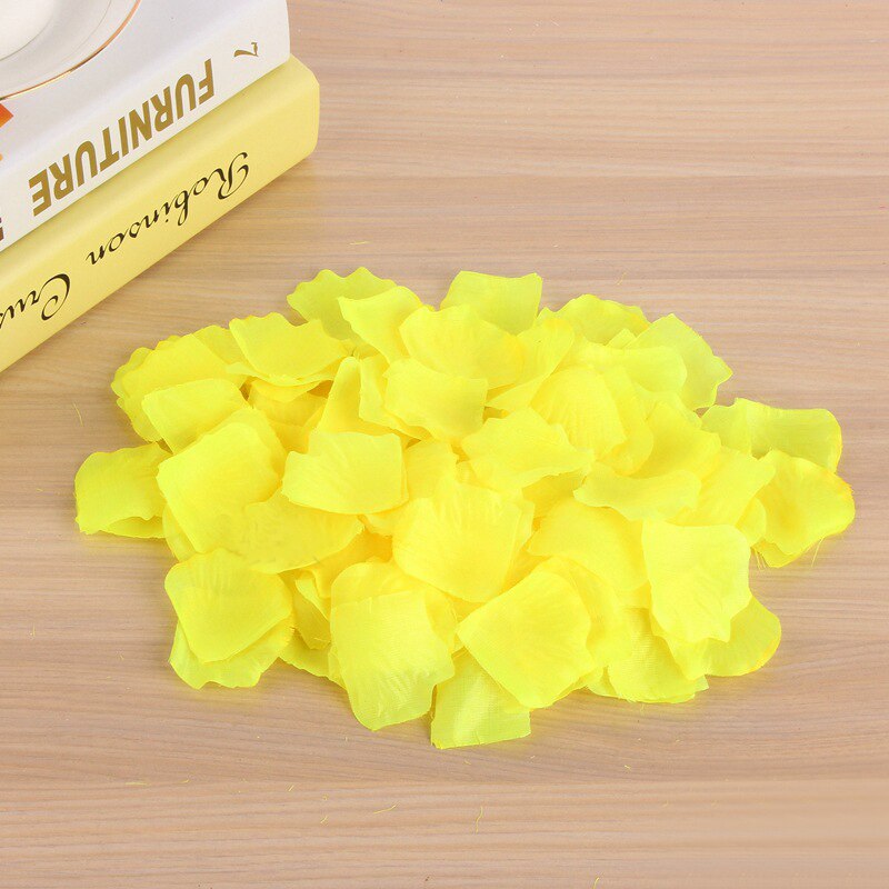 1000pcs Artificial False Rose Flower Petals Wedding Party Romantic Night Event Wedding Decoration Simulation Rose Petal: yellow