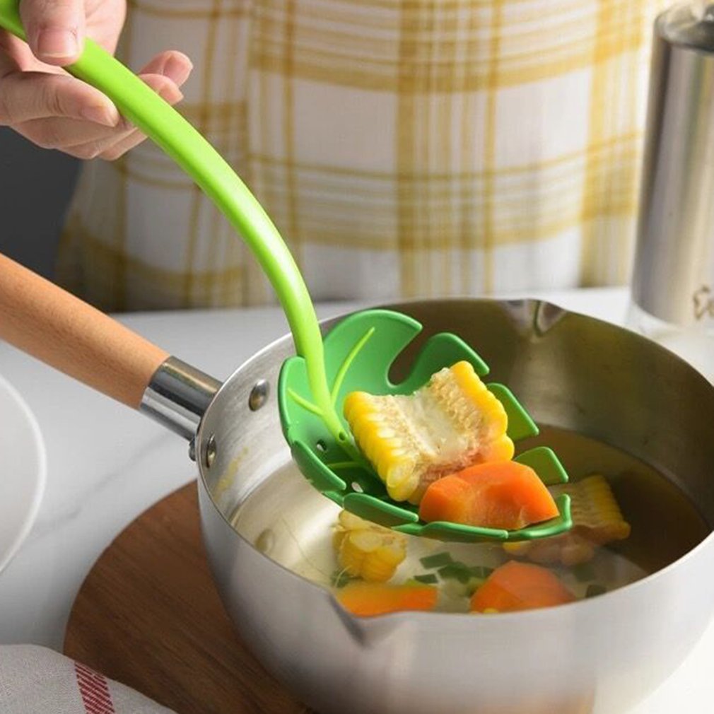Green Monstera Leaf Colander Multifunctional Long-Handled Spaghetti Slotted Serving Spoon Salad Slotted Spoon For Home Kitchen