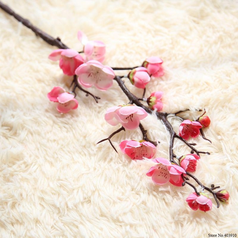 7 stk / lot blomme kirsebærblomster silke kunstige blomster plast stilk sakura træ gren hjem bordindretning bryllup dekoration krans