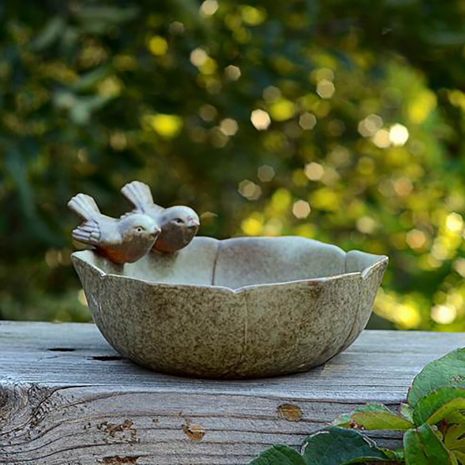 Ceramic Bird Bowls Bird Feeder Yard Ceramic Bird Feeding Bowl Garden Decoration Fruit Snack Storage Bowl Table Ornaments Crafts