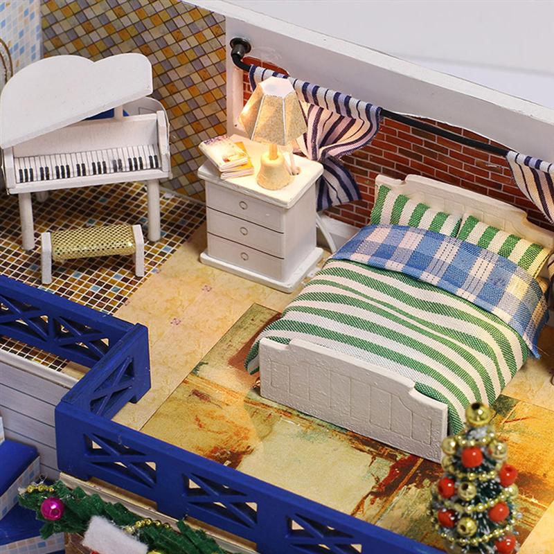 1 Set Christmas Mini House Miniature DIY House Kit Educational Handmade Assembly Model Room Furniture Without Battery