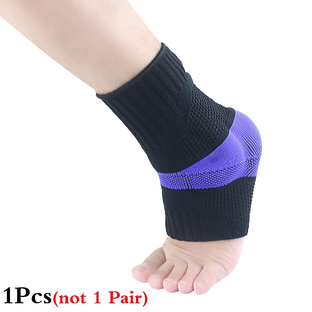 TopRunn Foot Socks Ankle Brace Compression Support Sleeve with Silicone Gel-Boosts Recovery from Joint Pain,Sprain, Heel Spur: Black-1Pcs / S
