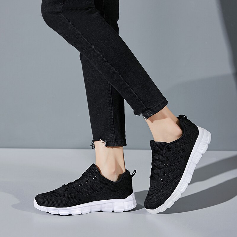 Tenis femeninos antideslizantes para mujer, zapatillas de Tenis suaves y cómodas para exteriores, calzado deportivo de mujer, calzado deportivo de Fitness estable, color negro, novedad de verano de