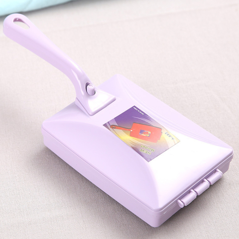 Balayeuse de sol pour tapis, nettoyeur de poussière, balai automatique à poussée manuelle pour la maison et le bureau, nettoyage du papier avec brosse: Violet