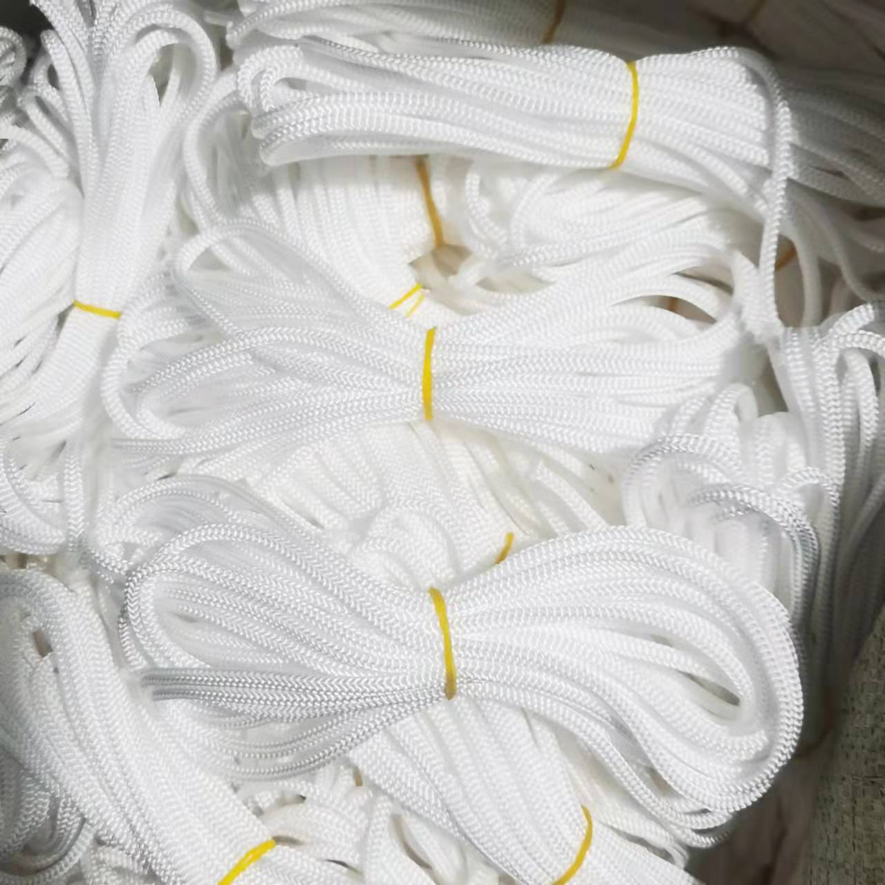 Environmental protection polypropylene rope black-and-white PP yarn braided binding rope packing Rope Nylon basketball net