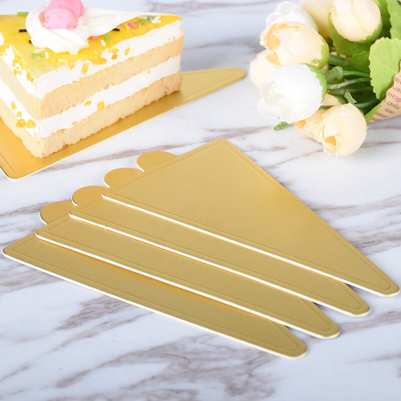 50 stk/sett gylne runde firkantede kakebrett ikke-pinne mousse papirmatte sirkel utgangspunkt papp papir ost dessert cupcake brett pute: Triangel