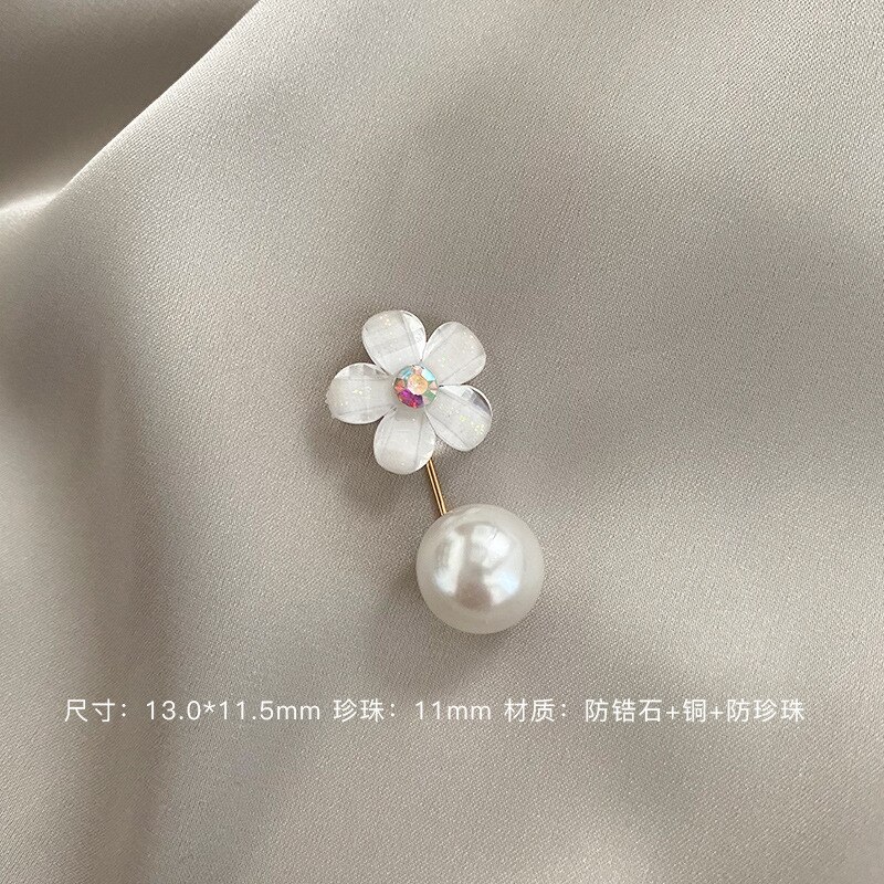 Brooch-Exposure Buckle Useful Product Cardigan Receiving Neckline Small Pin Fixed Clothes Decoration Safety Pin Pearl Accessorie: 11  Coloured Glaze Flower Style