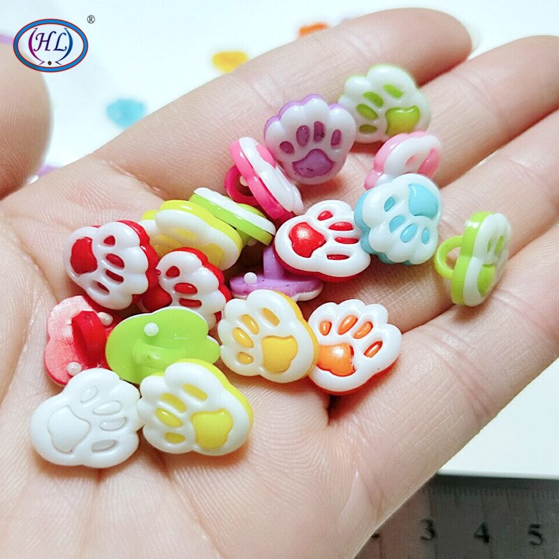 Hl 100 stuks snoepkleurige kleine berenpoot veelkleurige cartoon kind plastic knoop kinderkleding naaien knutselen 13mm