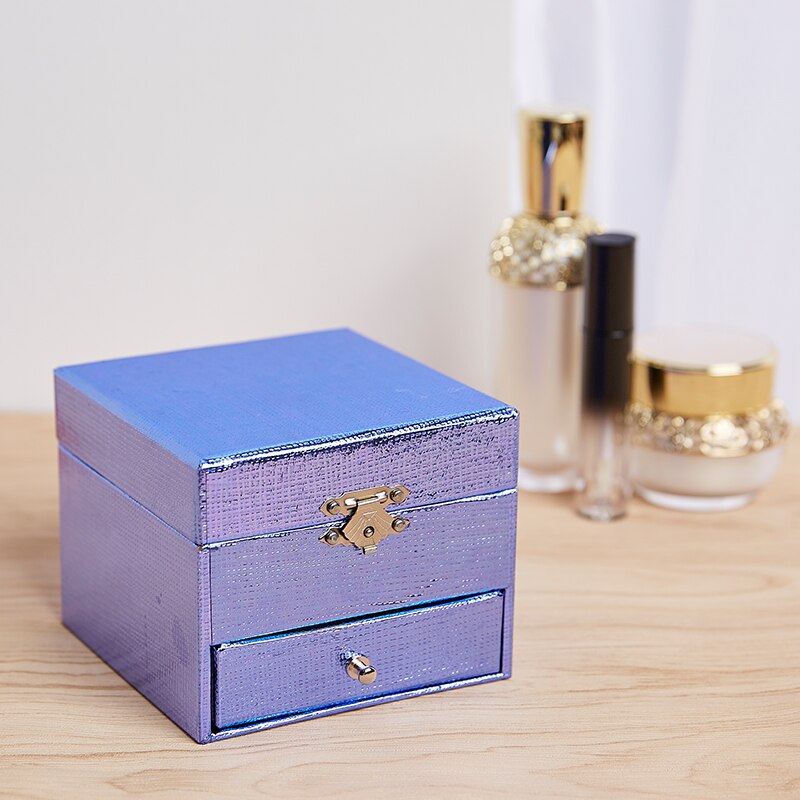 Boîte à musique en papier bleue, boîte à bijoux faite à la main carrée, boîte d'emballage, produit, proposition créative, d'anniversaire ou de noël