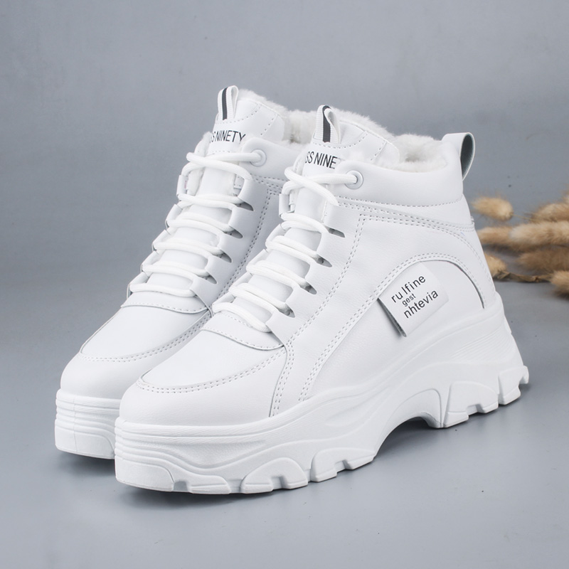 Baskets d'hiver avec fourrure en peluche pour femmes, chaussures chaudes avec laçage