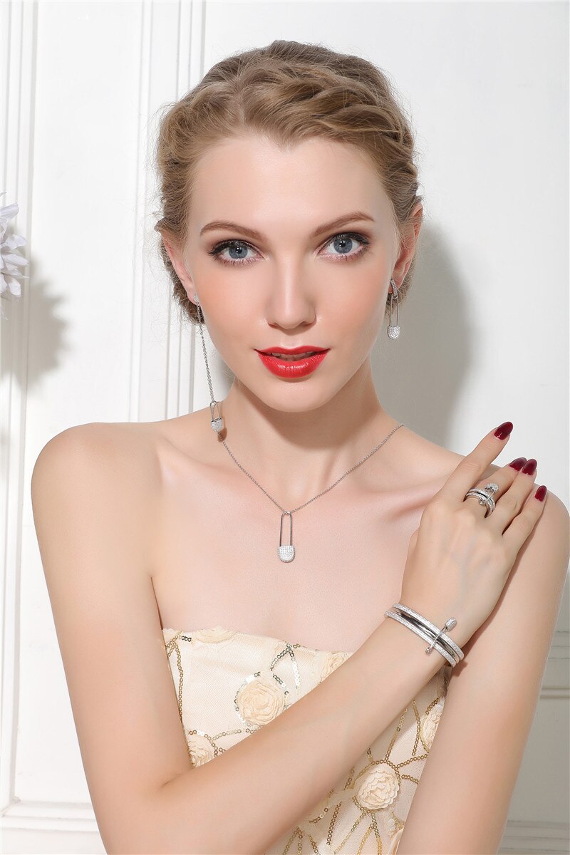 Ketting met 925 sterling zilveren paperclips en pins, merk monaco, roségoud,  s925 statement hangers en sieraden.